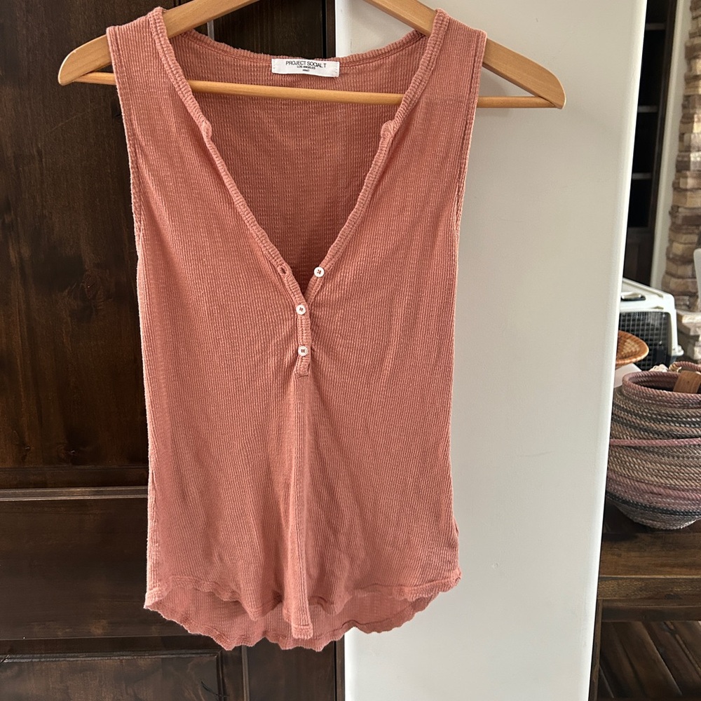Project Social T Coral Button-Front Tank Top
